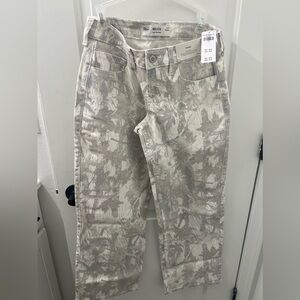 NWT Hollister low rise camo baggy jeans